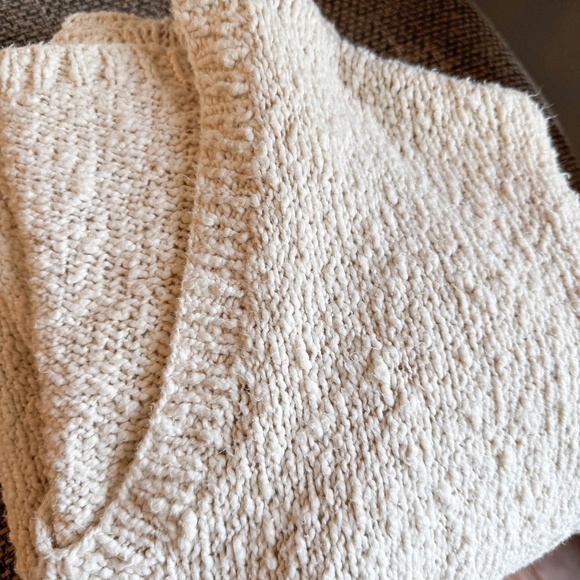 V-Neck Boucle Sweater FP Style Ivory, Soft, Natural, Relaxed,Womens L - Picture 4 of 6
